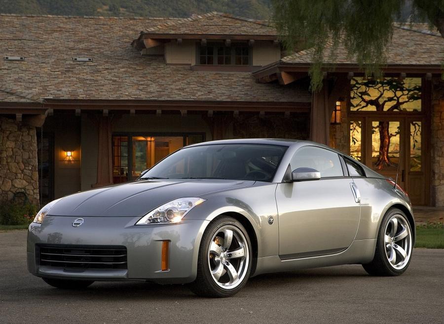  Nissan 350Z 2006 года  (фото 2 из 10)